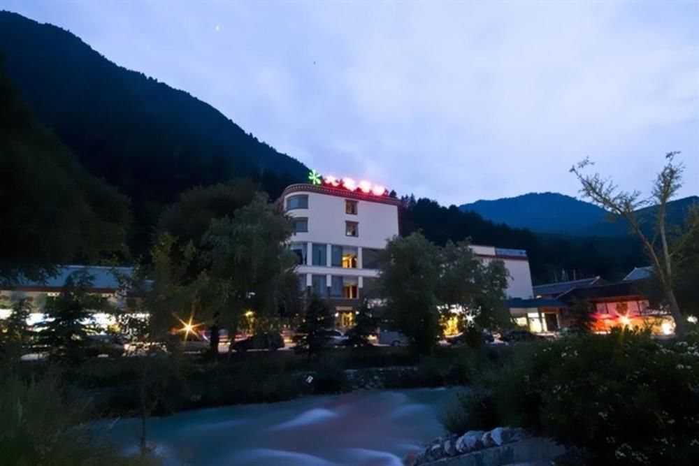 An E Courtyard Hotel Jiu Zhai Gou Branch Valle del Valle del Jiuzhaigou Esterno foto
